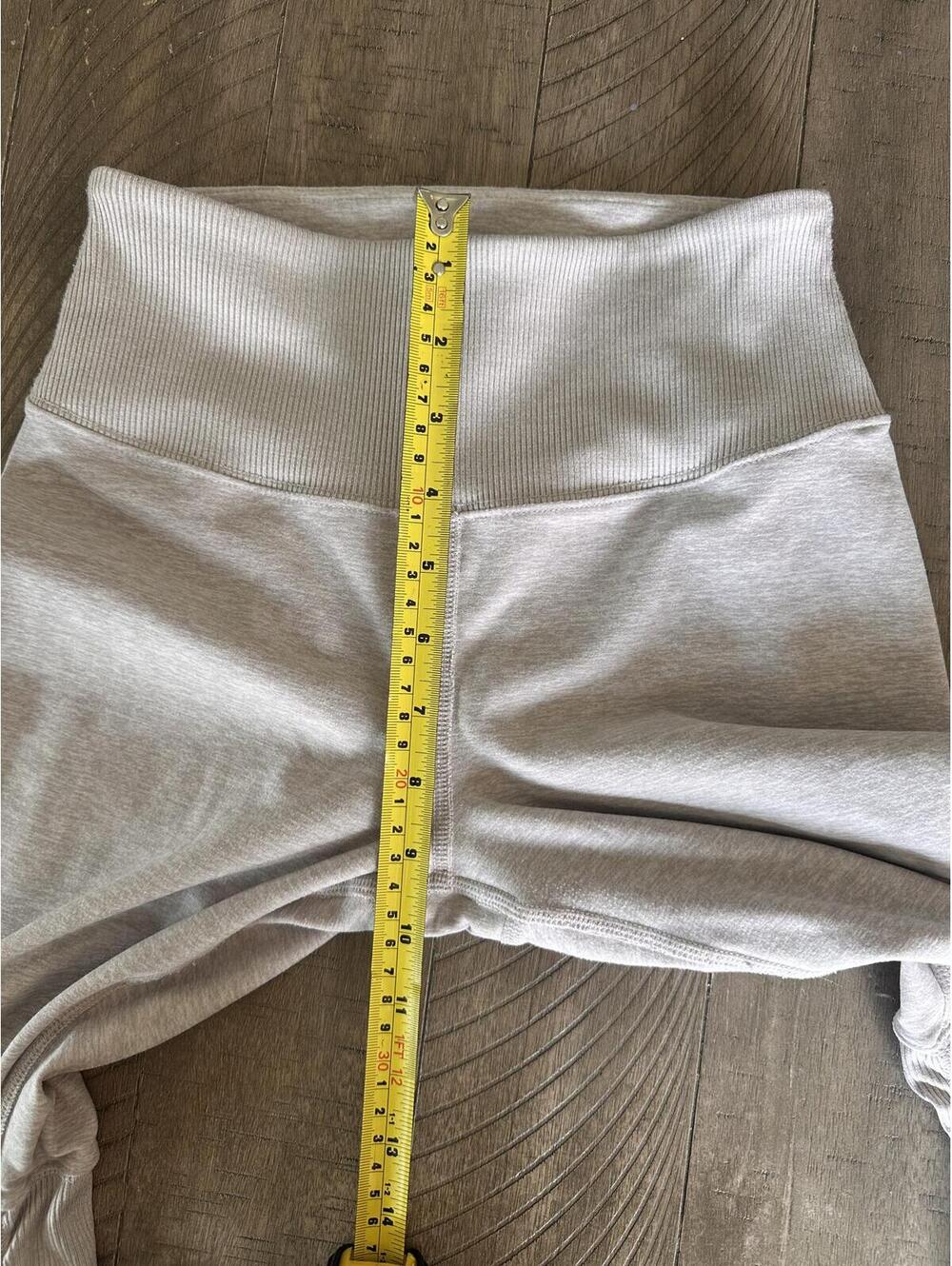 Alo Yoga 2-Piece Outfit: Goddess Leggings & Lark Crop Top Nectar Women’s Small - Picture 15 of 15